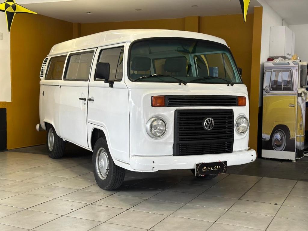 Volkswagen Kombi Kombi Standard 1.4 Mi Total Flex 8V 2014