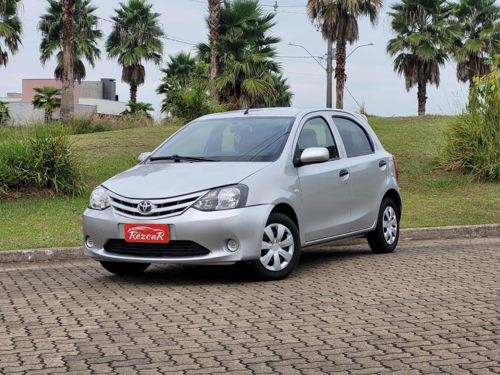 Toyota Etios 1.3 16V FLEX 2013