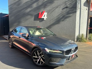 Foto do veículo Volvo S60 2.0 T4 Momentum Auto