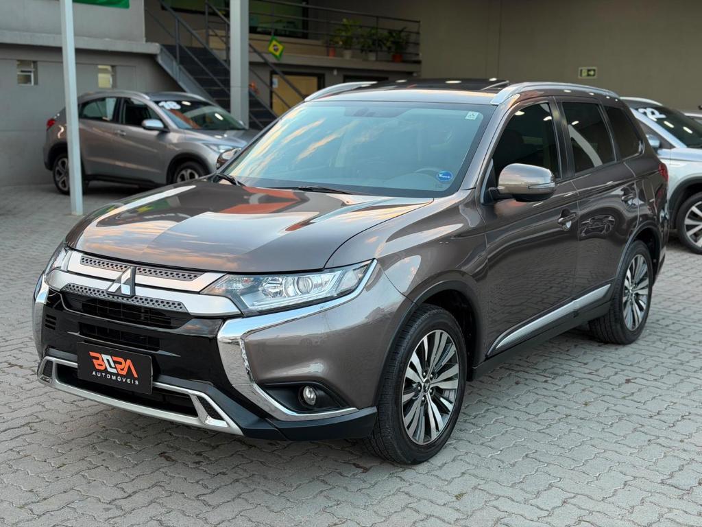 Mitsubishi Outlander OUTLANDER HPE 2.0 16V 5p Aut. 2021