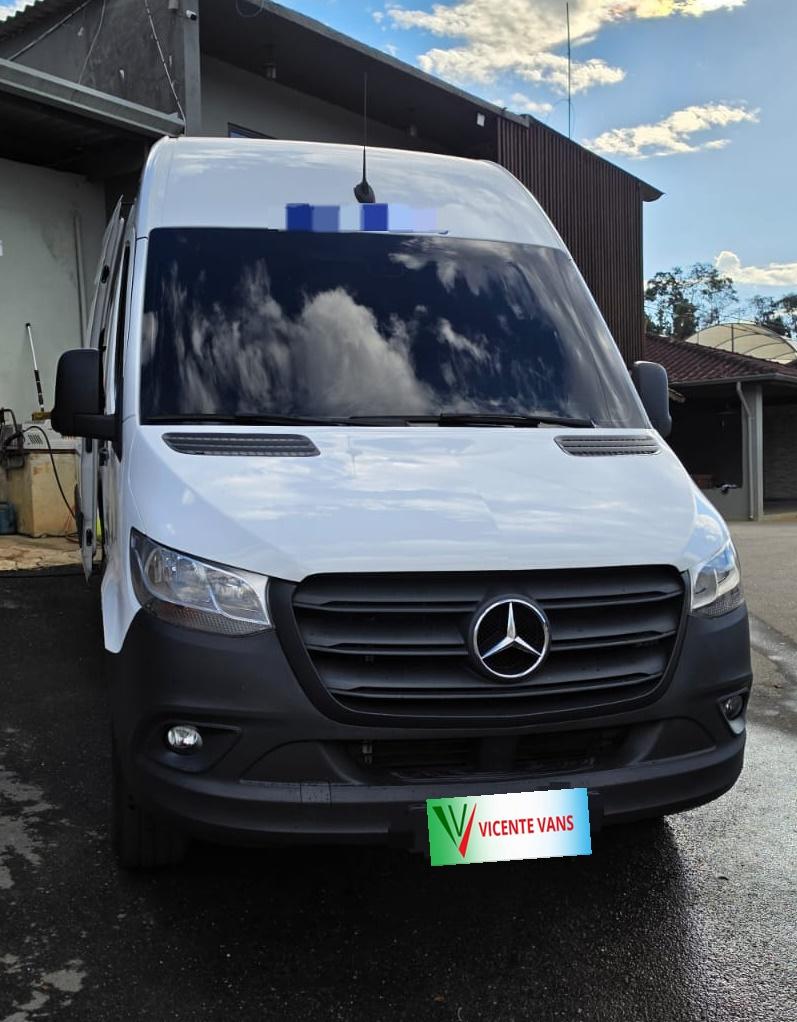 Mercedes-Benz Sprinter 2.0 Cdi 315 Street Furgao 10.5m Ta 2024