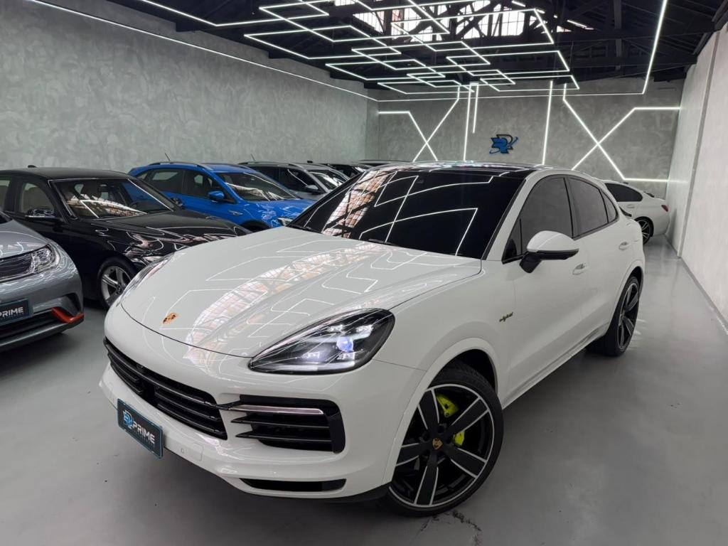 Porsche Cayenne 3.0 V6 E-HYBRID AWD TIPTRONIC S 2022