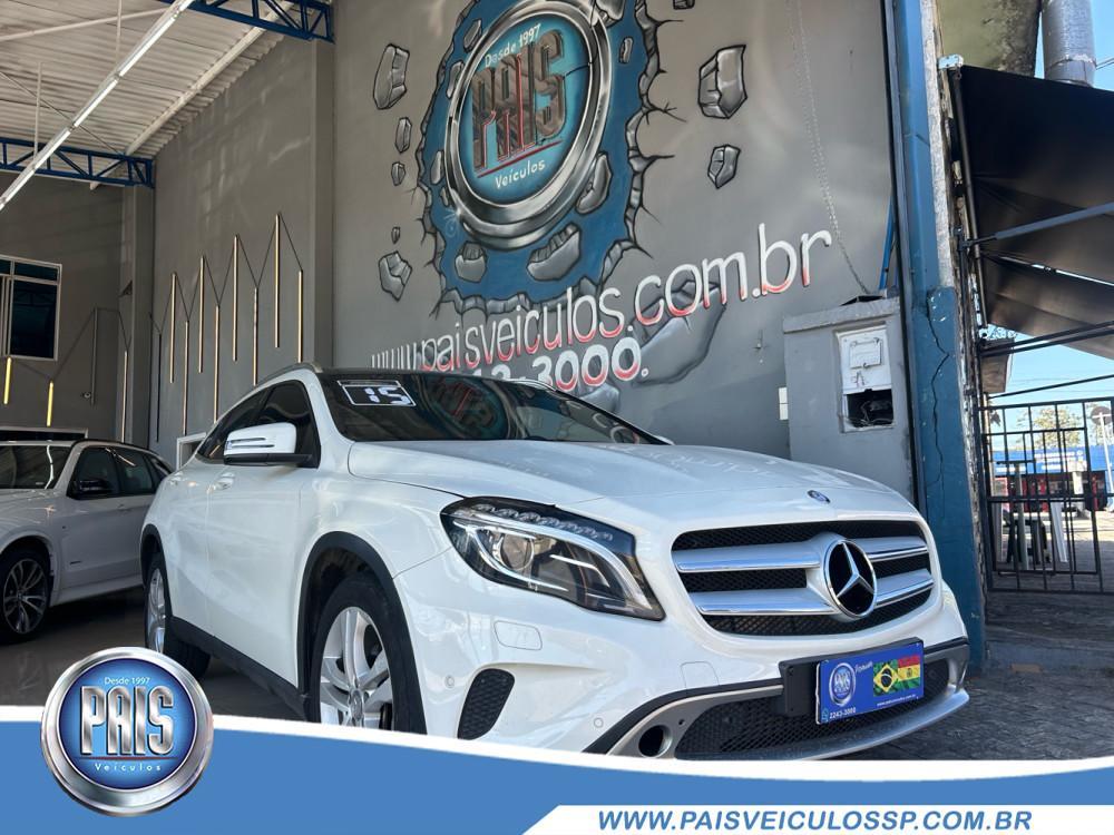 Mercedes-Benz B 200 4p Automatico Flex 2015