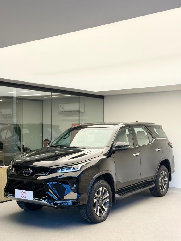 Toyota Sw4 2.8 Tdi Diamond 7l Auto 4wd 2025