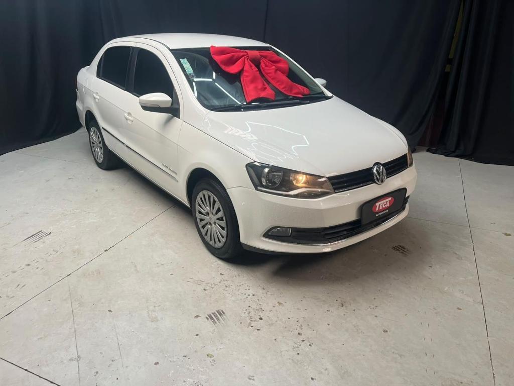 Volkswagen Voyage VOYAGE COMF/Highli. 1.6 T.Flex 8V 4p 2013
