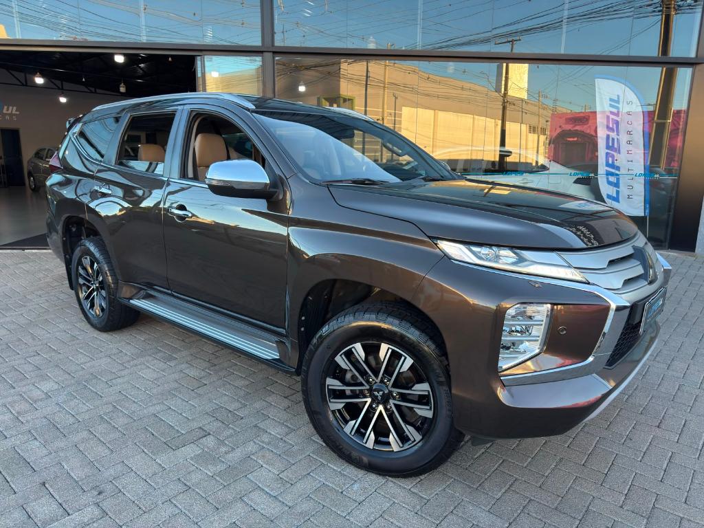 Mitsubishi Pajero 2021
