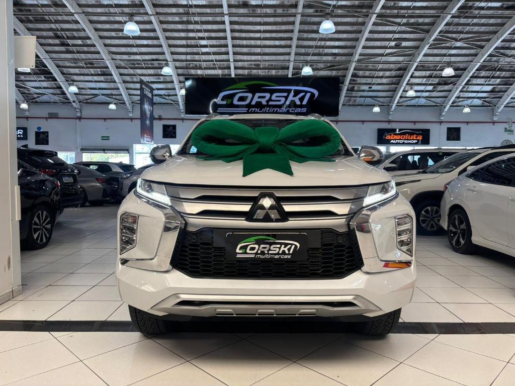Mitsubishi Pajero 2022