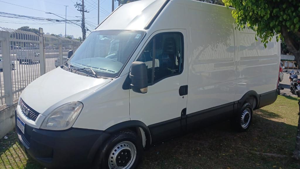 Iveco Daily 2.3 30s13 City Furgao 3000 2019