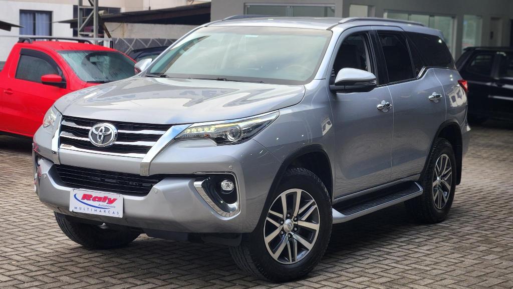 Toyota Hilux Sw4