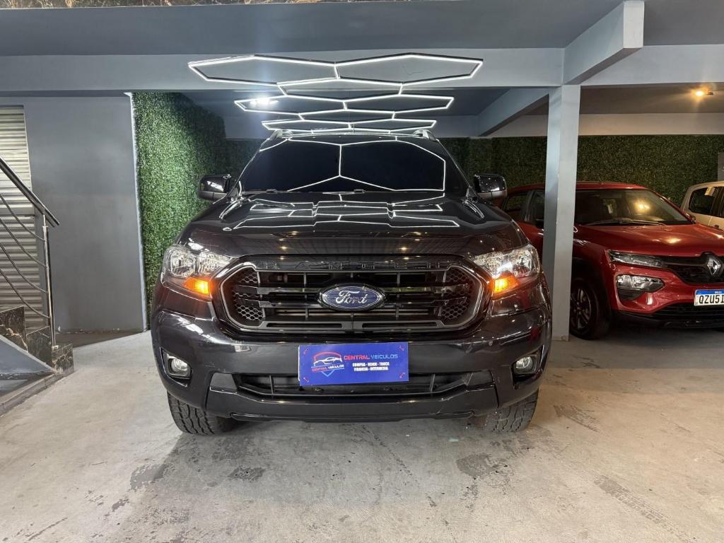 Ford Ranger 2.0 TURBO DIESEL CD BLACK 4X2 AUTOMÁTICO 2023
