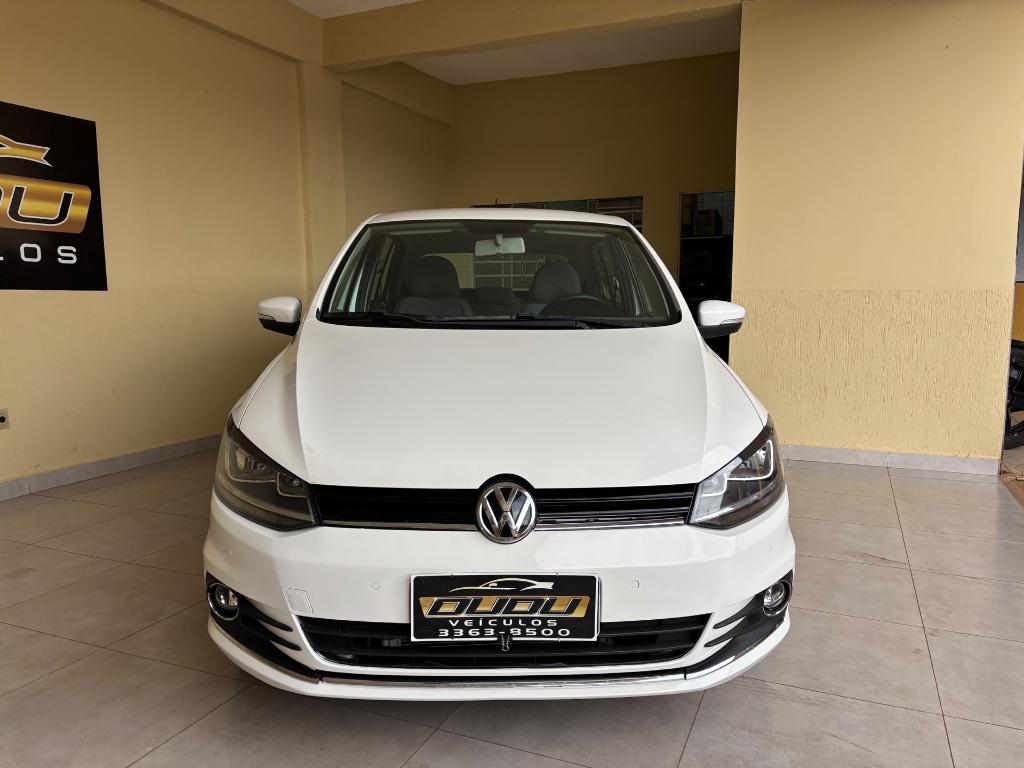 Volkswagen Fox HIGHLINE 1.6 16V MSI FLEX 4P 2016