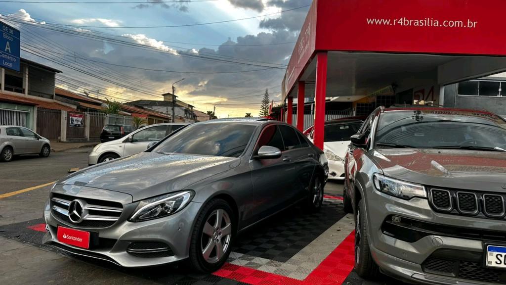 Mercedes-Benz C 200 2.0 C 200 Avantgarde Auto 2015