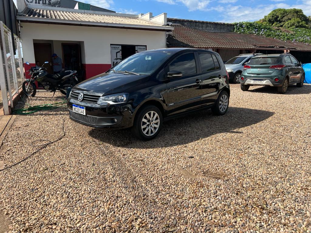 Volkswagen Fox Fox 1.0 Mi Total Flex 8V 3p 2013