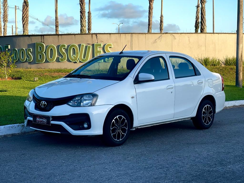 Toyota Etios 1.5 X PLUS 16V FLEX 4P AUTOMÁTICO 2020