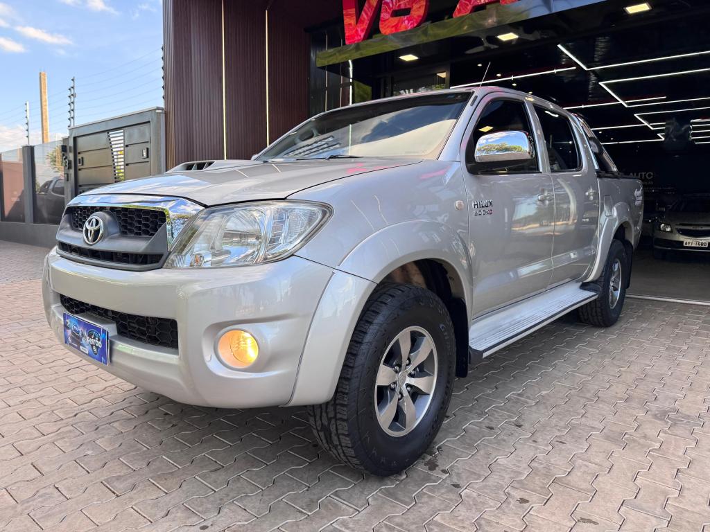 Toyota Hilux HILUX CD SRV D4-D 4X4 3.0 TDI DIESEL AUT 2010