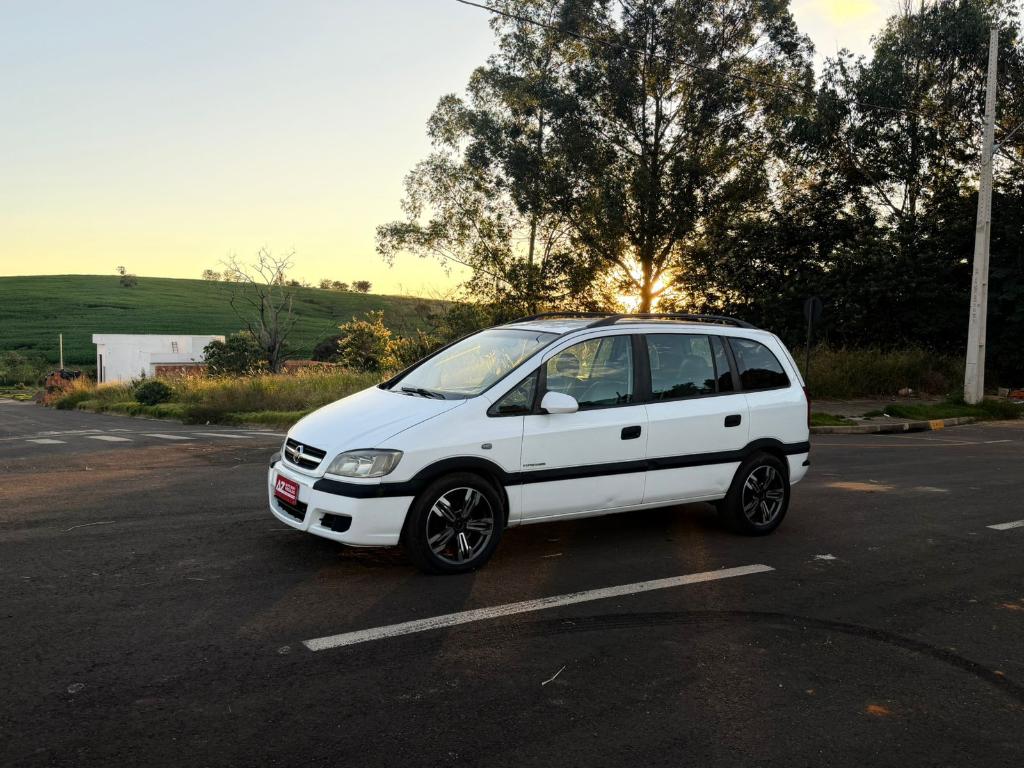 Chevrolet Zafira 2.0 AT 2010