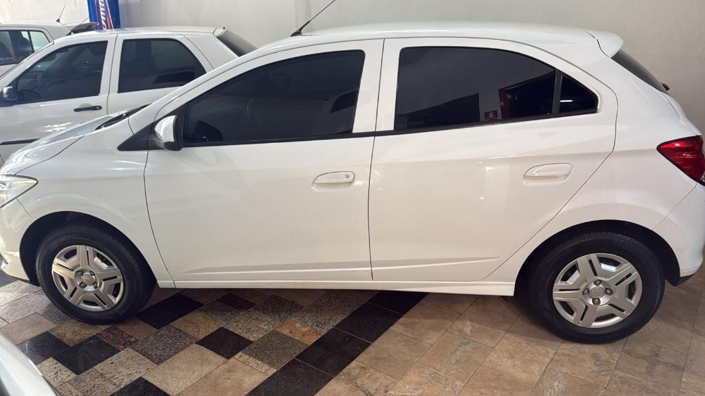 Chevrolet Onix ONIX HATCH LT 1.0 8V FlexPower 5p Mec. 2014