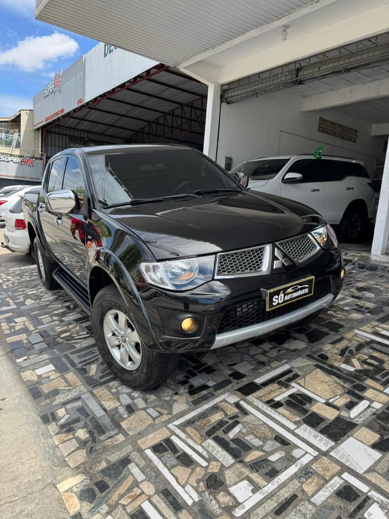 Mitsubishi L200 2012