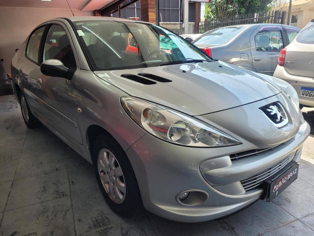 Peugeot 207 207 XR Sport 1.4 Flex 8V 5p 2013