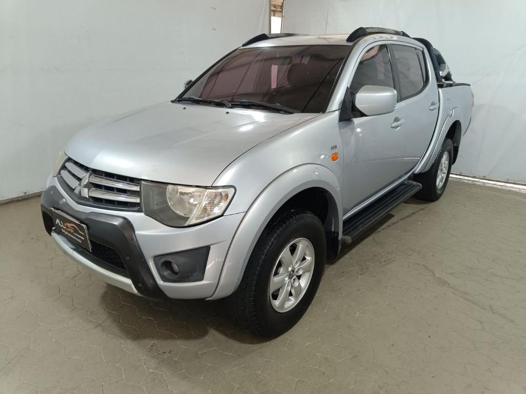 Mitsubishi L200 2015