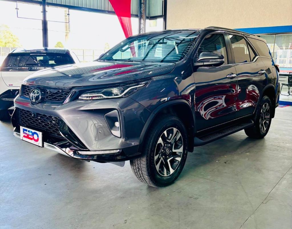 Toyota Sw4 2.8 Tdi Srx Platinum 7l Auto 4wd 2024