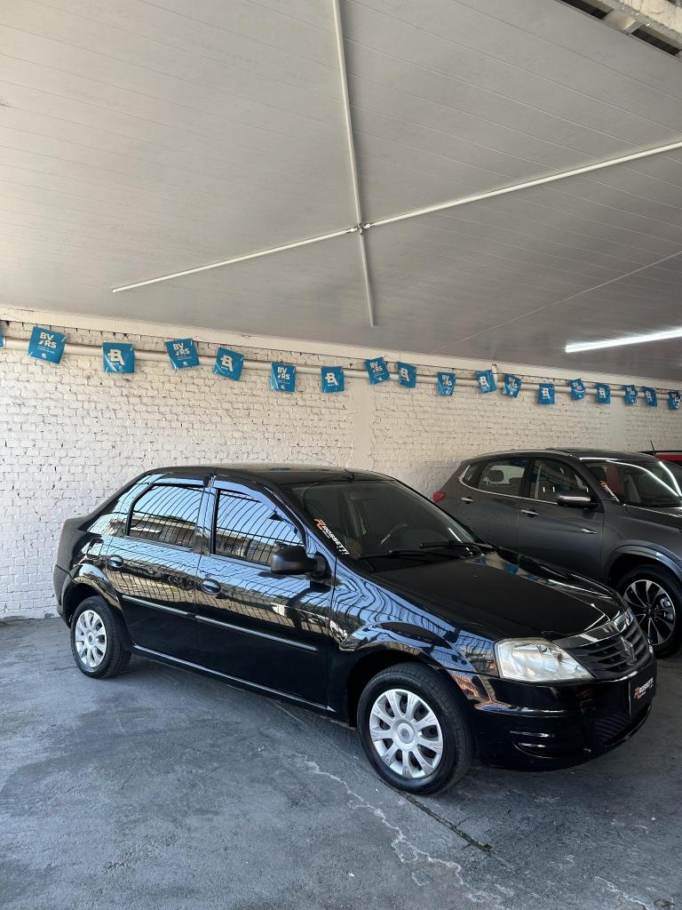 Renault Logan 2011