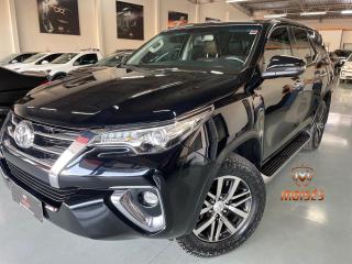 Foto do veículo Toyota Hilux 2.8 Srx 4x4 Cd 16v 4p Automático