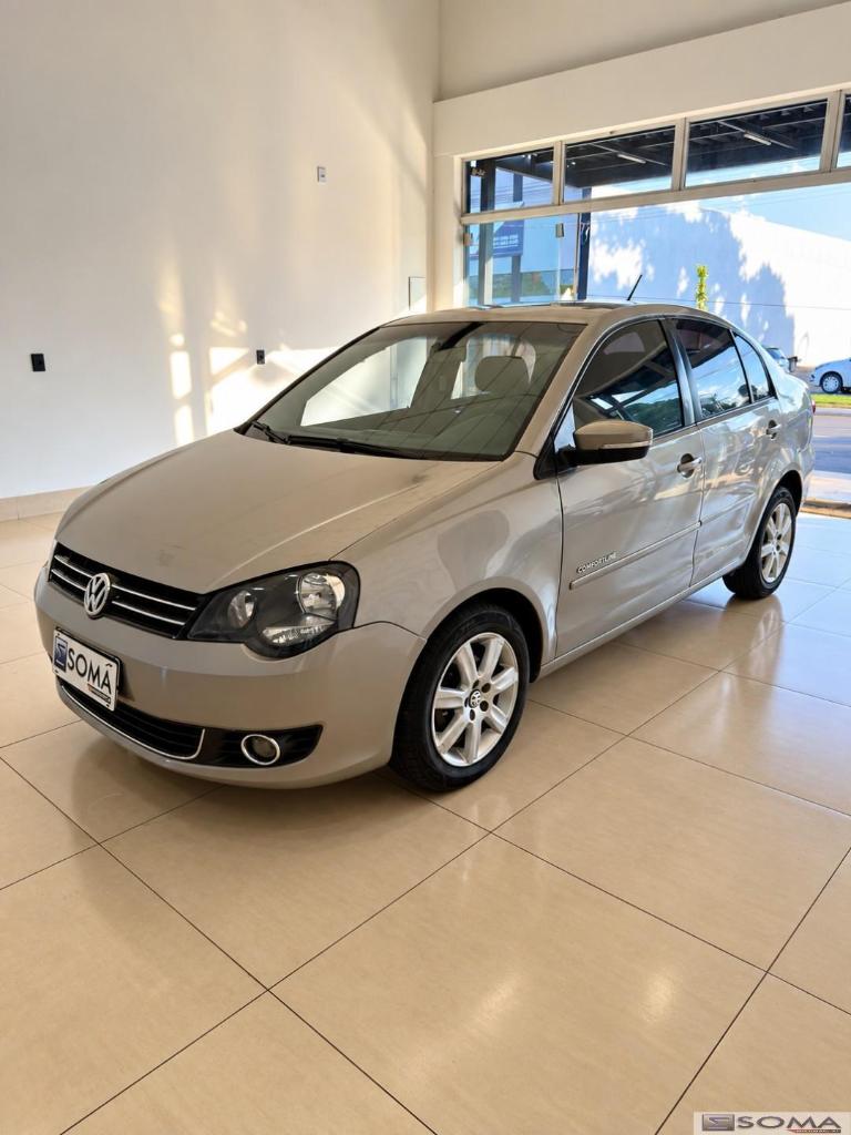 Volkswagen Polo Polo Sed. COMFORT. 1.6 Mi Tot. Flex 8v 2013