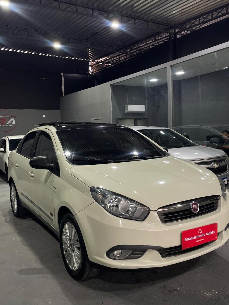 Fiat Grand Siena Siena 1.6 Essence 2014