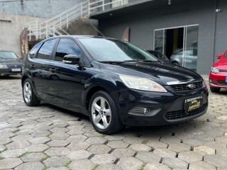 Foto do veículo Ford Focus 1.6 S/se/se Plus Flex 8v/16v 5p