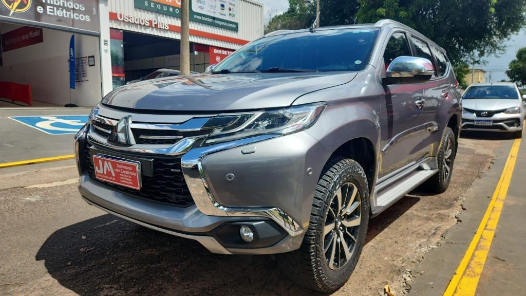 Mitsubishi Pajero HPE 2.4 4X4 DIESEL AUT. 2020