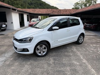 Foto do veículo Volkswagen Fox Comfortline 1.6 Flex 8v 5p