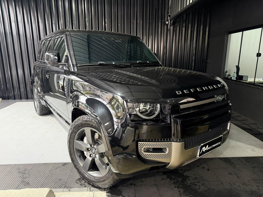Land Rover Defender 3.0 D300 Mhev X-dynamic Se 110 Auto 4wd - Automática