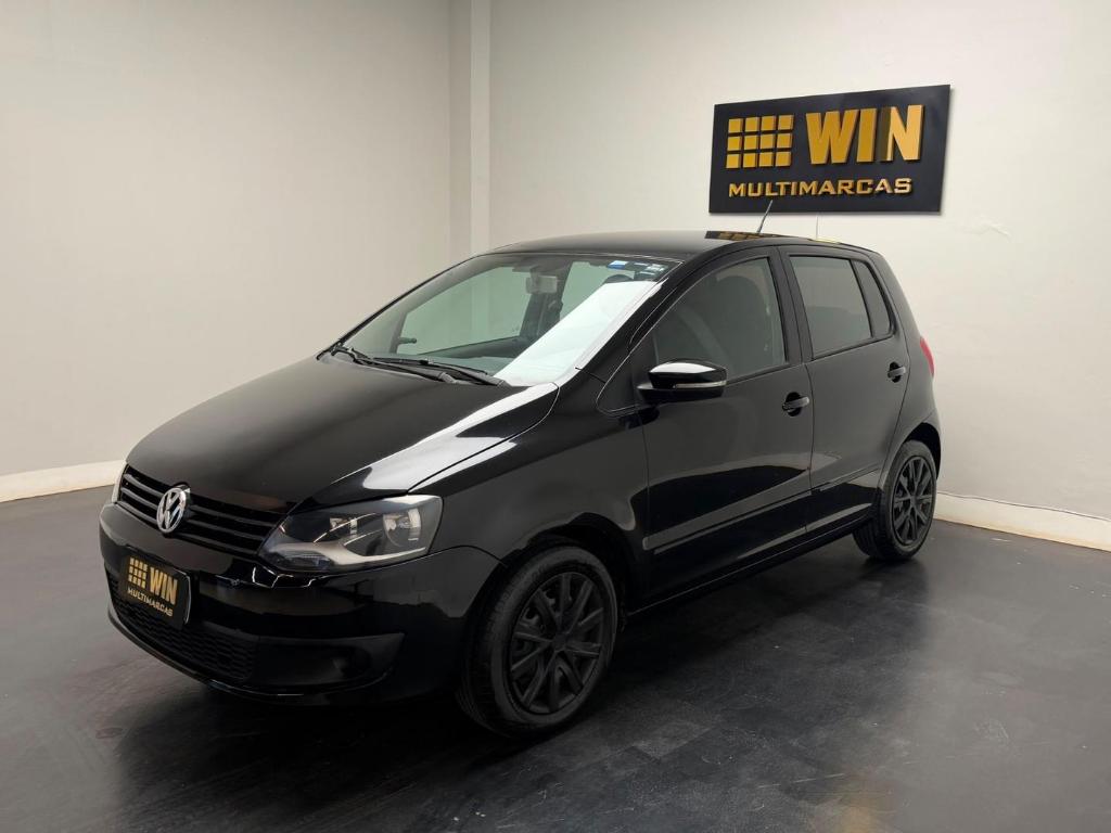 Volkswagen Fox Fox 1.0 Mi Total Flex 8V 5p 2014