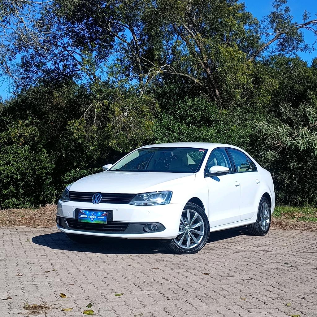 Volkswagen Jetta JETTA Comfortline 2.0 T.Flex 8V 4p Tipt. 2014