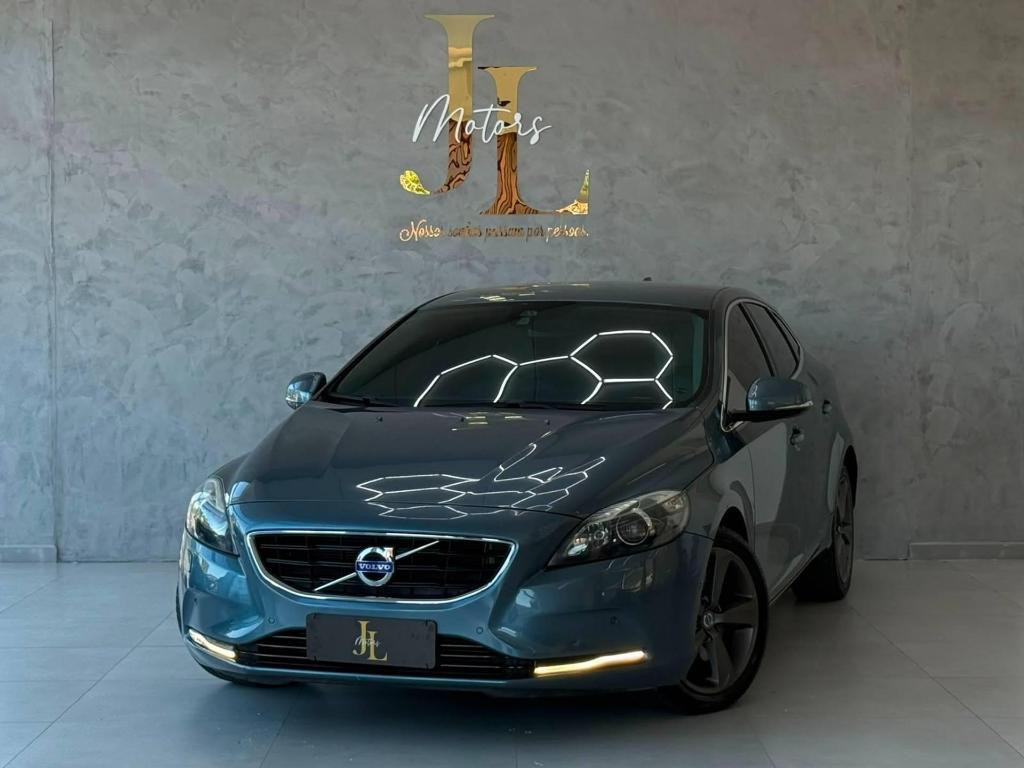 Volvo V40 2014