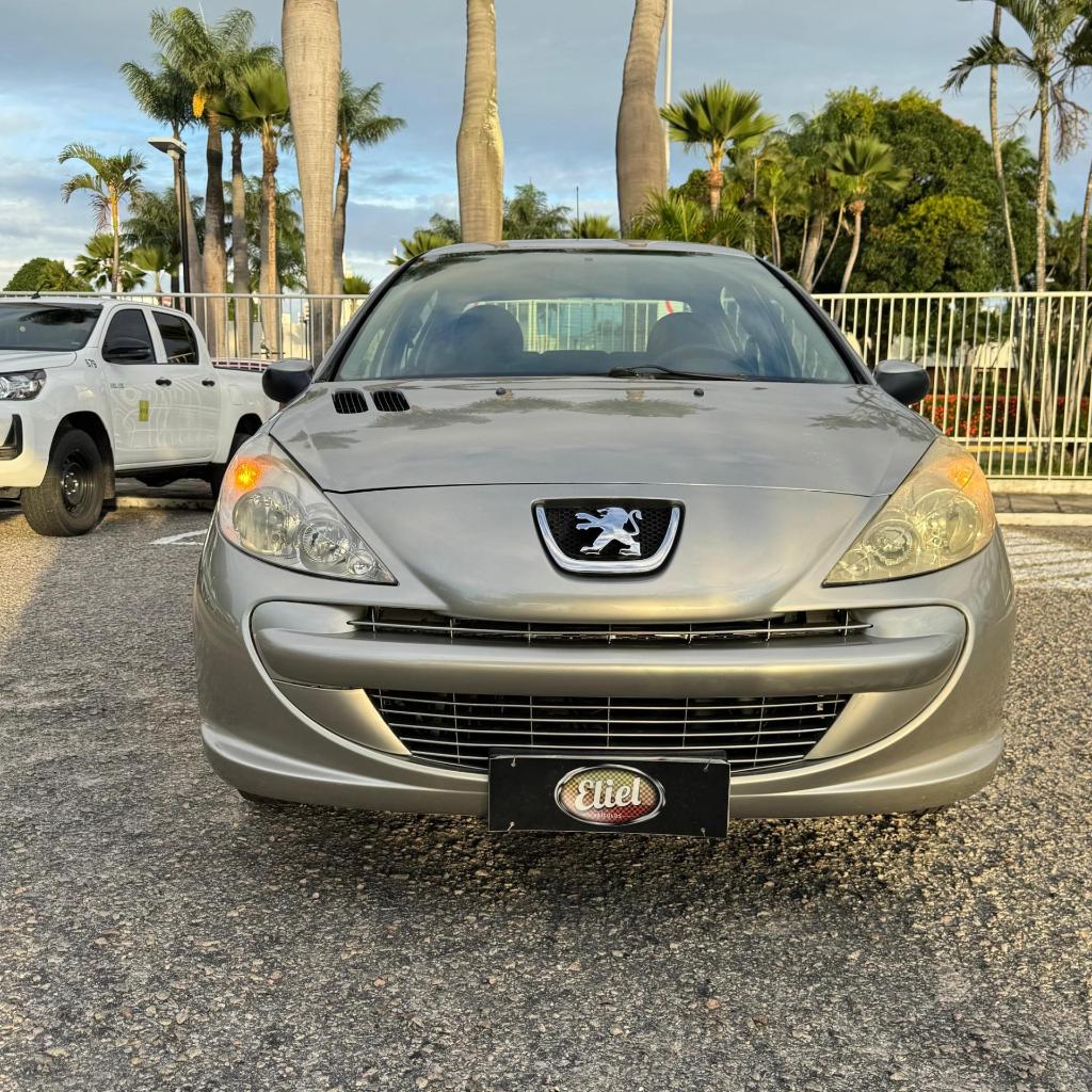 Peugeot 207 207 Sedan Passion XR 1.4 Flex 8V 4p 2013