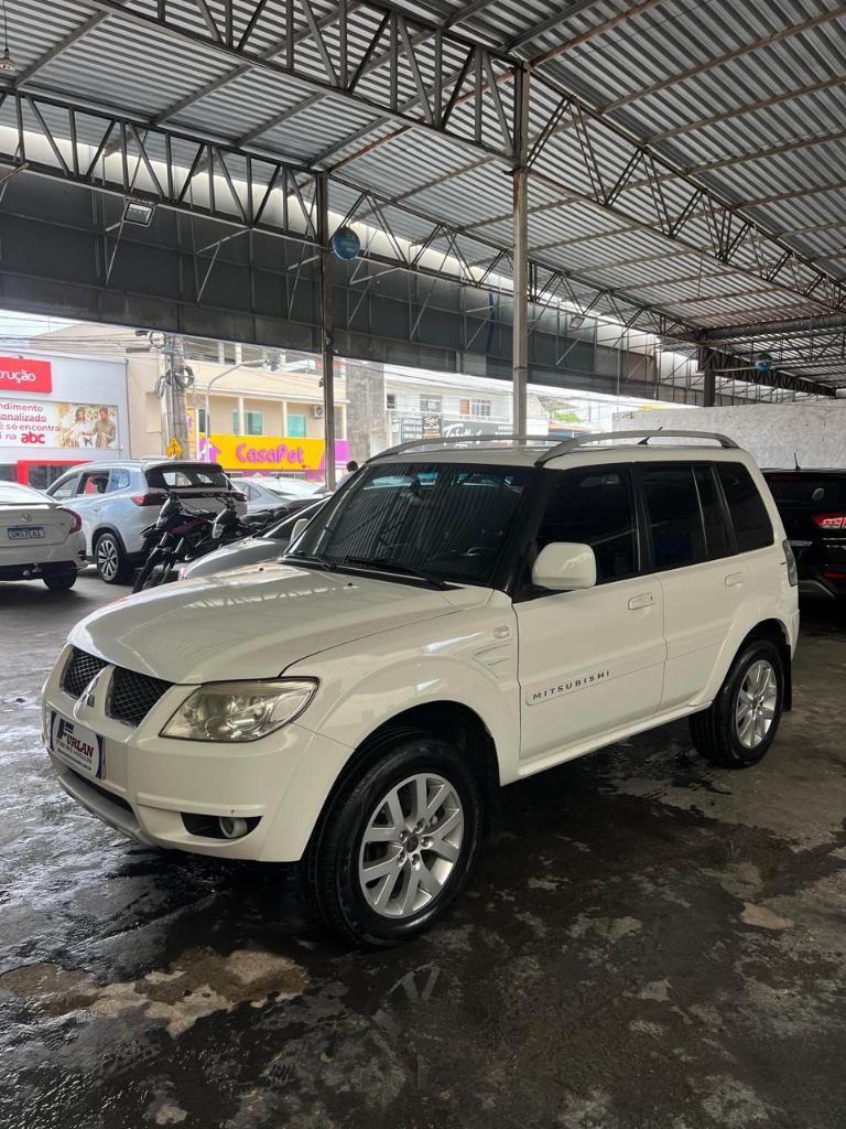 Mitsubishi Pajero 2011