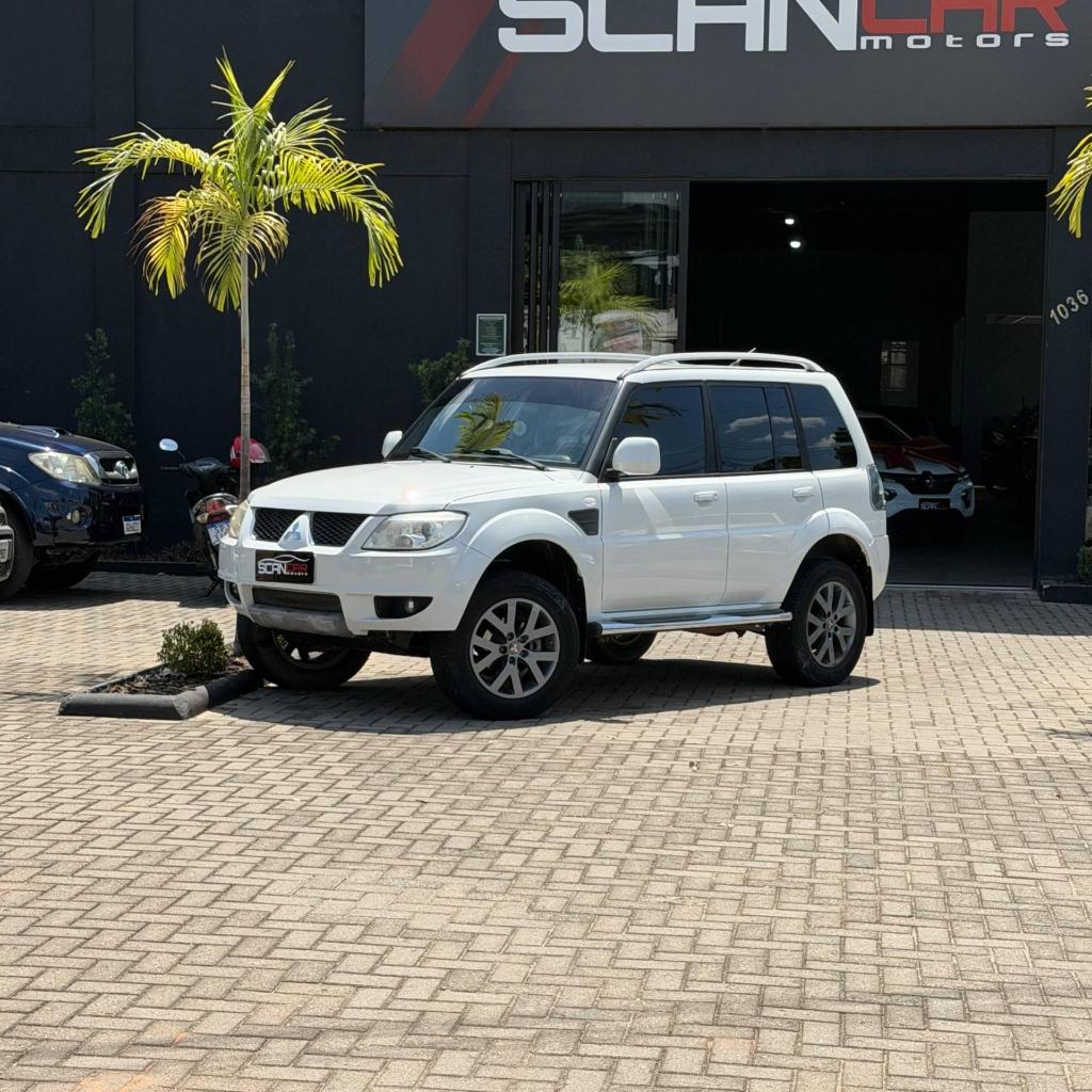 Mitsubishi Pajero Tr4 2.0 16v Flex Auto 2014