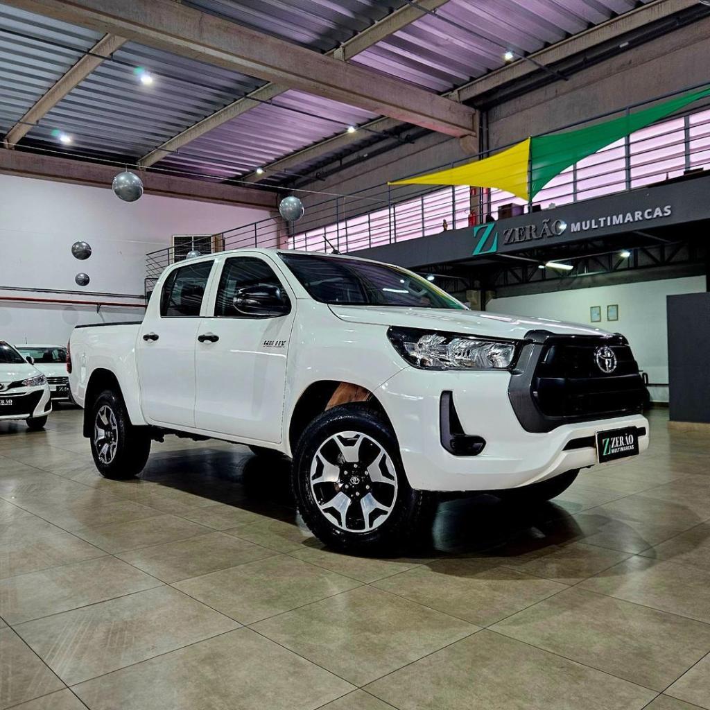Toyota Hilux Hilux CD 4x4 2.8  Diesel Aut. 2024