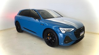 Foto do veículo Audi E-tron Sportb. Perf.black Aut.(elétrico)