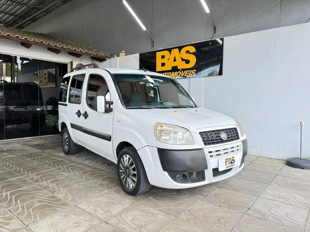 Fiat Doblo Doblo ELX 1.4 mpi Fire Flex 8V 4p 2011