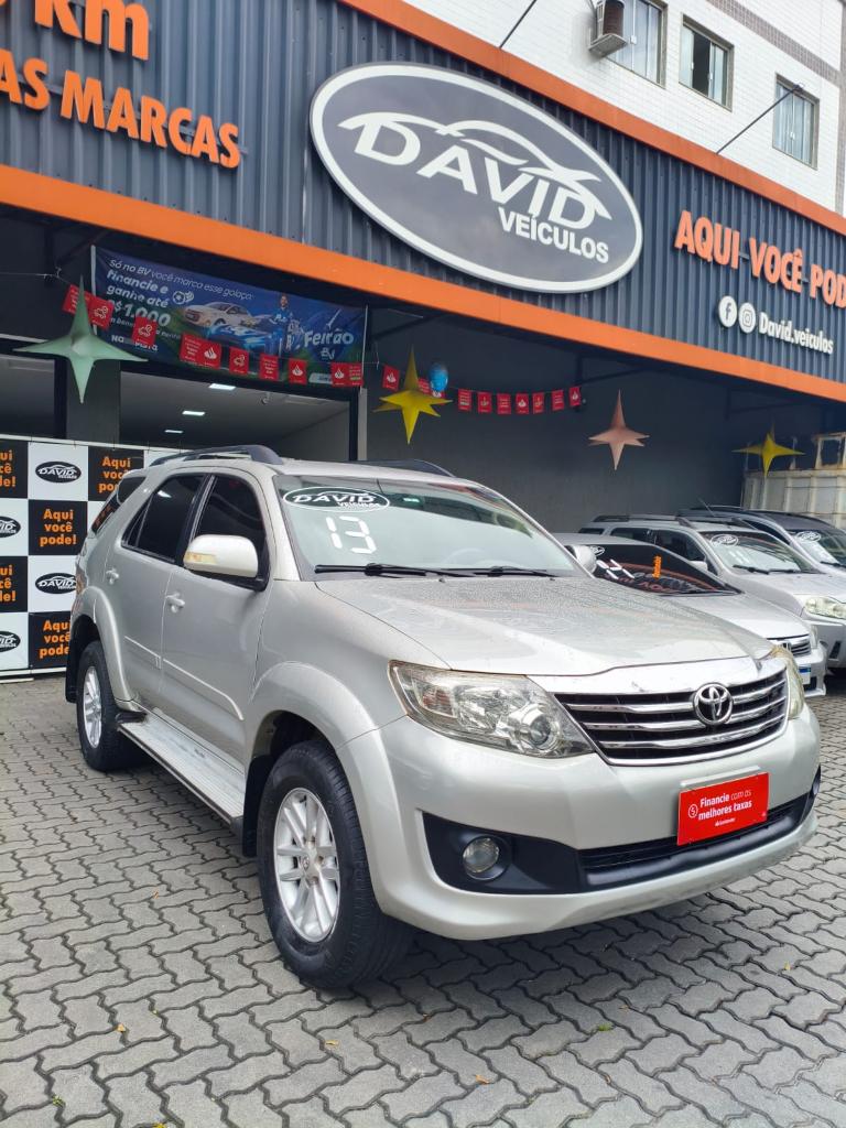 Toyota Hilux Sw4 2.7 Sr Flex 2013