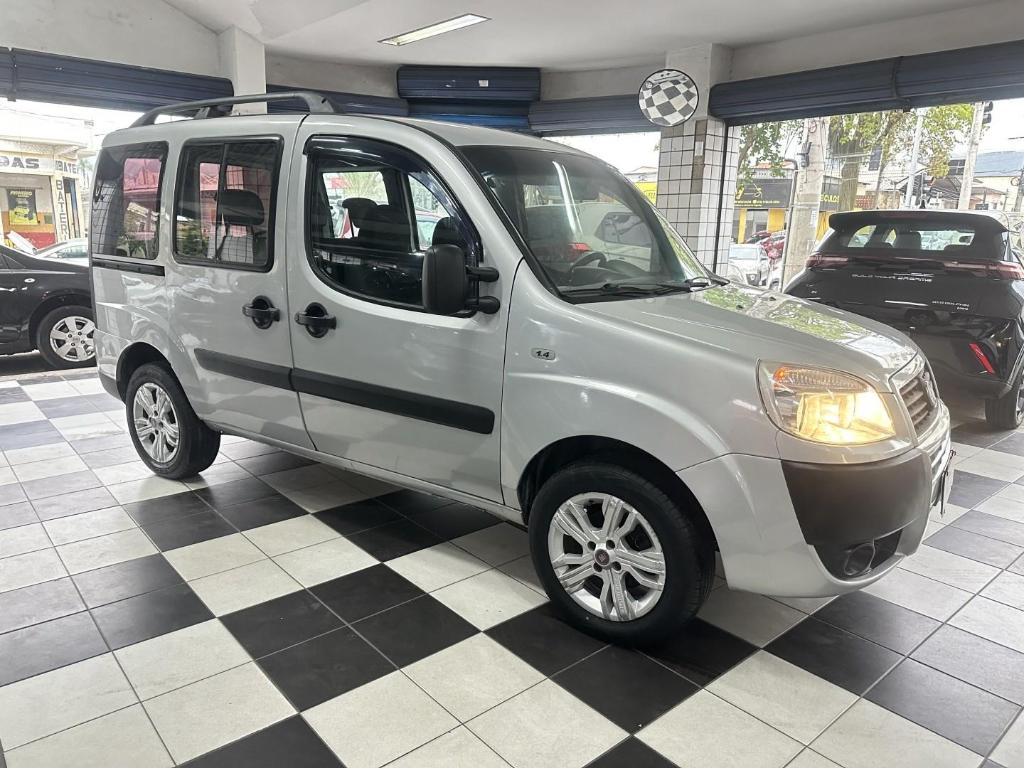 Fiat Doblo Doblo ATTRACTIVE 1.4 Fire Flex 8V 5p 2015