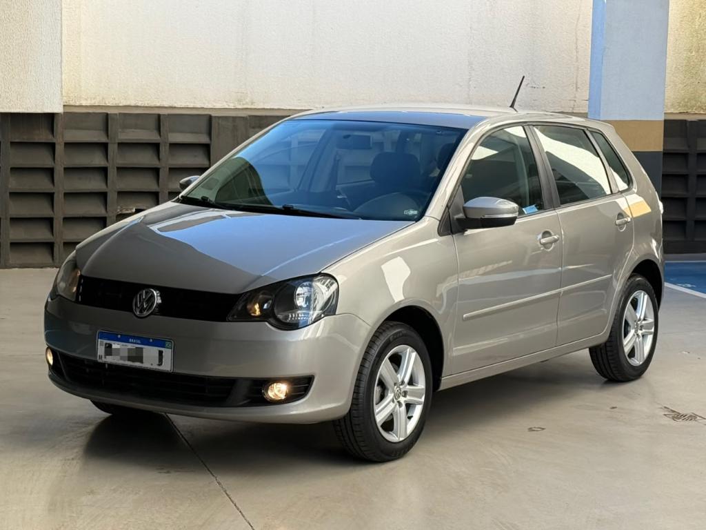 Volkswagen Polo 1.6 16V FLEX 2013