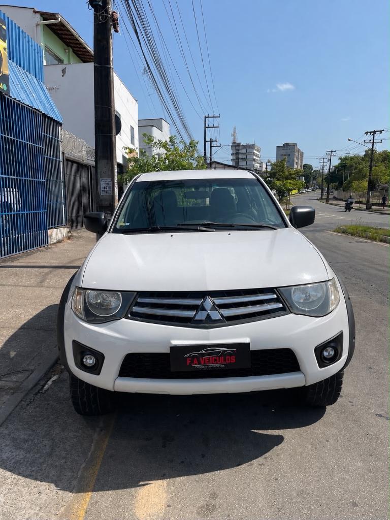Mitsubishi L200 Triton 3.2 Di D Gls 4wd 2013