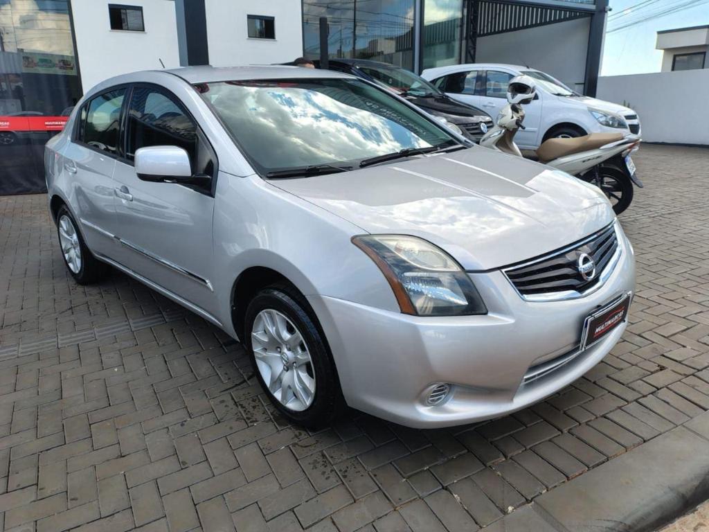 Nissan Sentra 2.0/ 2.0 FLEX FUEL 16V AUT. 2013
