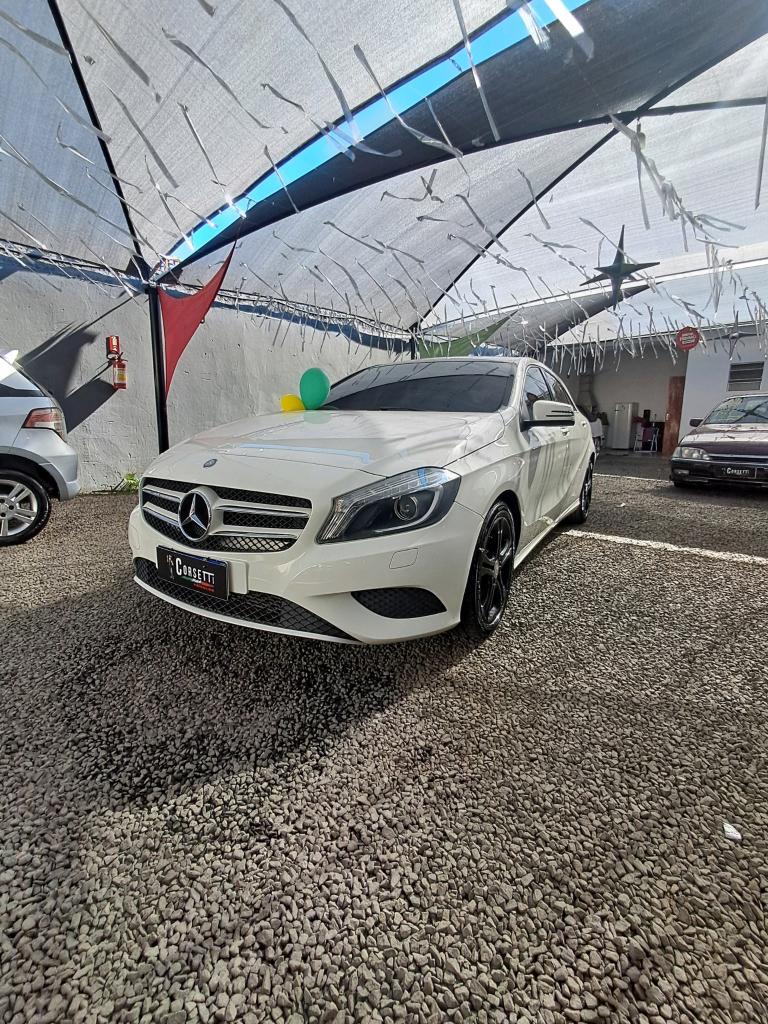 Mercedes-Benz A 200 2015