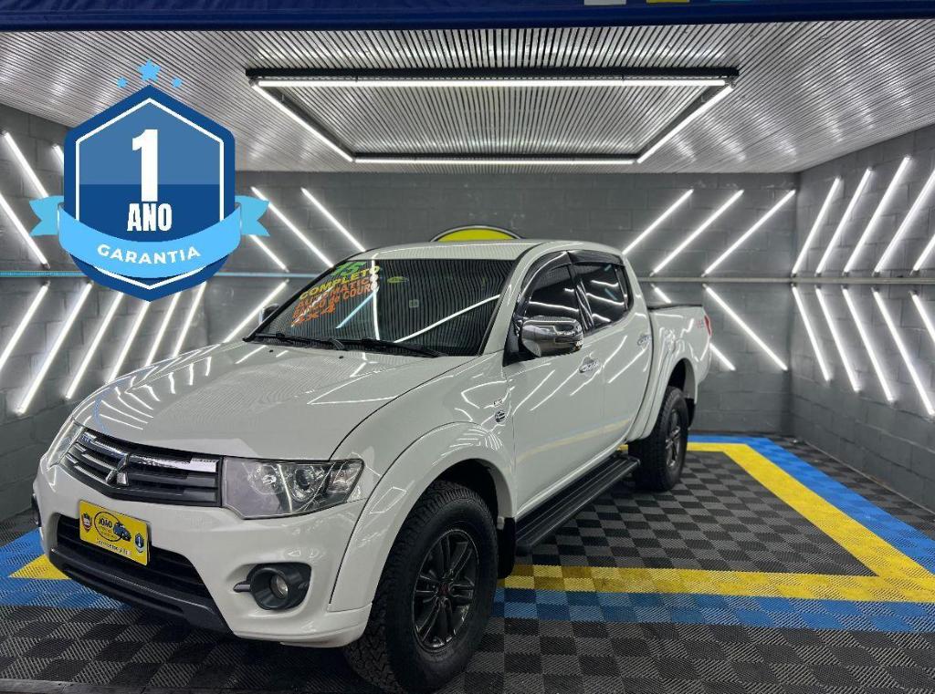 Mitsubishi L200 HPE 3.2 CD TB INT.DIESEL AUT 2015