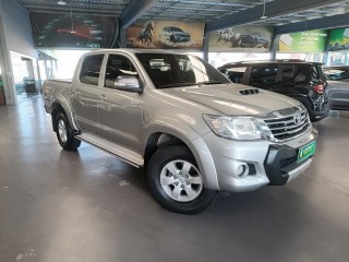 Foto do veículo Toyota Hilux 3.0 Srv 4x4 Cd 16v Turbo Intercooler 4p Automático